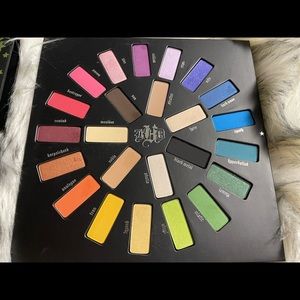 Kat Von D Mi Vida Loca Eyeshadow Palette